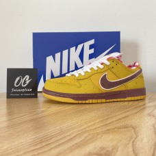 DUNK LOW SB ‘YELLOW LOBSTER’
